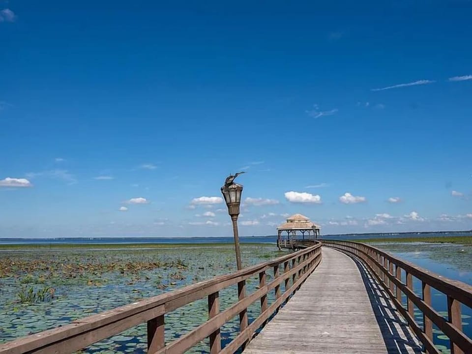 Boardwalk/pier