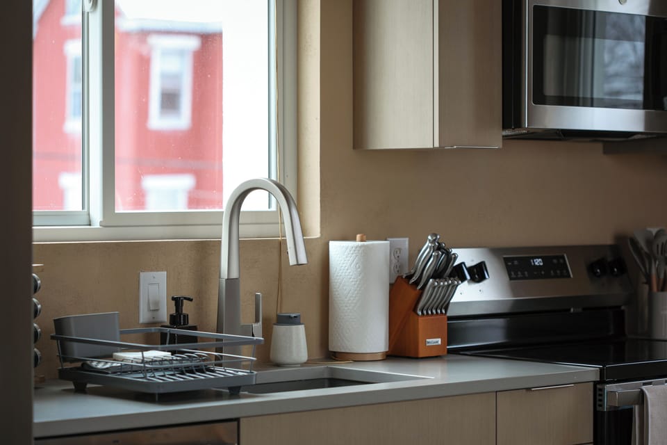 Kitchen sink.