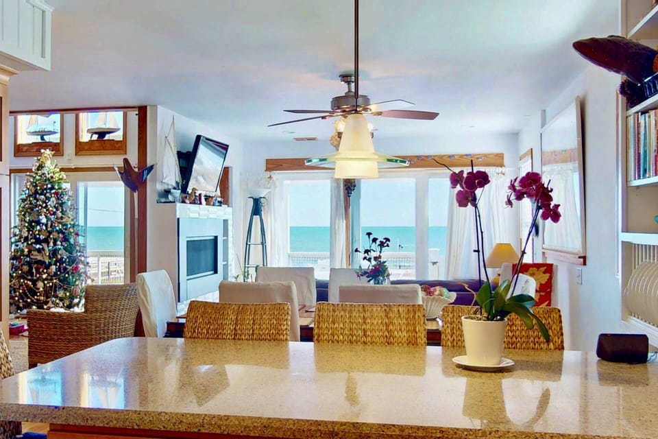 Grab a quick bite to eat at one of the counter seats