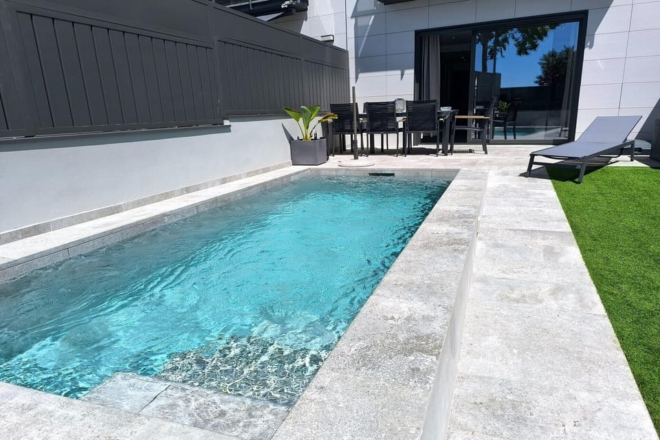Holiday Home Swimming Pool