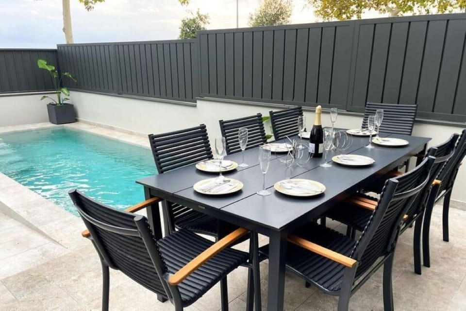 Holiday Home Swimming Pool