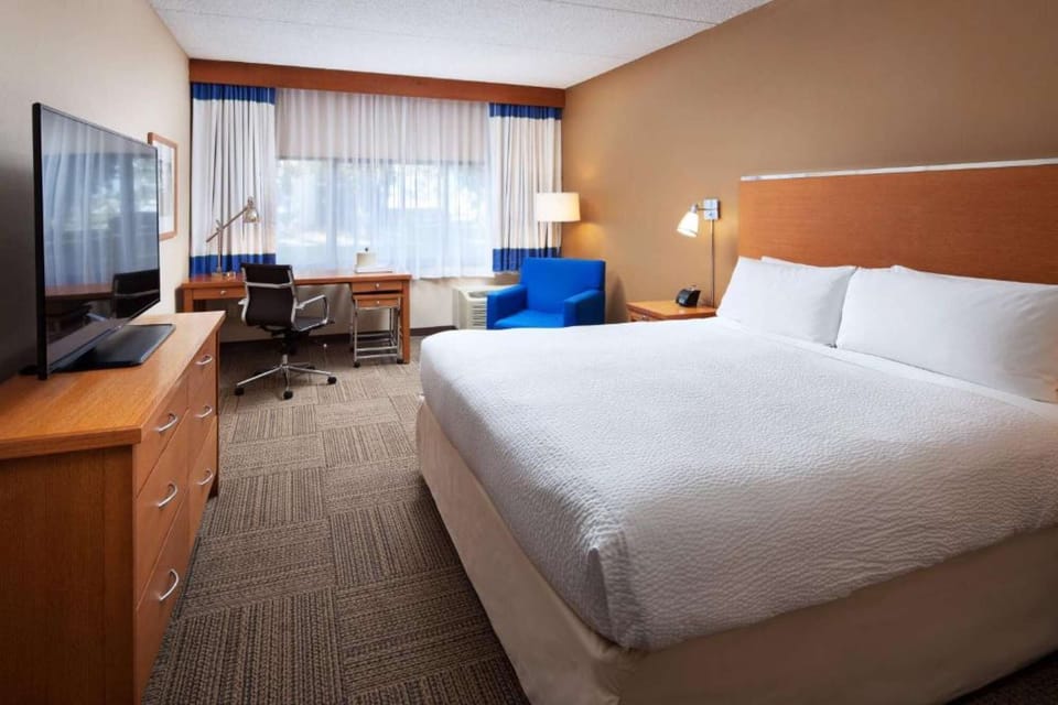 Spacious King bed with work space