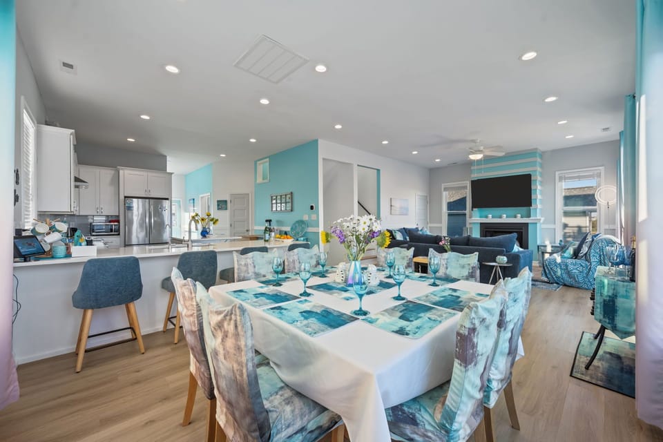 2nd Floor Dining Area