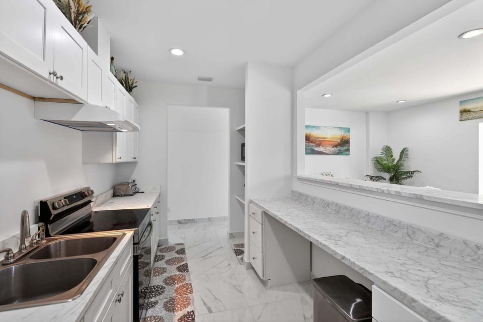 Indoors, Sink, Sink Faucet, Kitchen, Floor