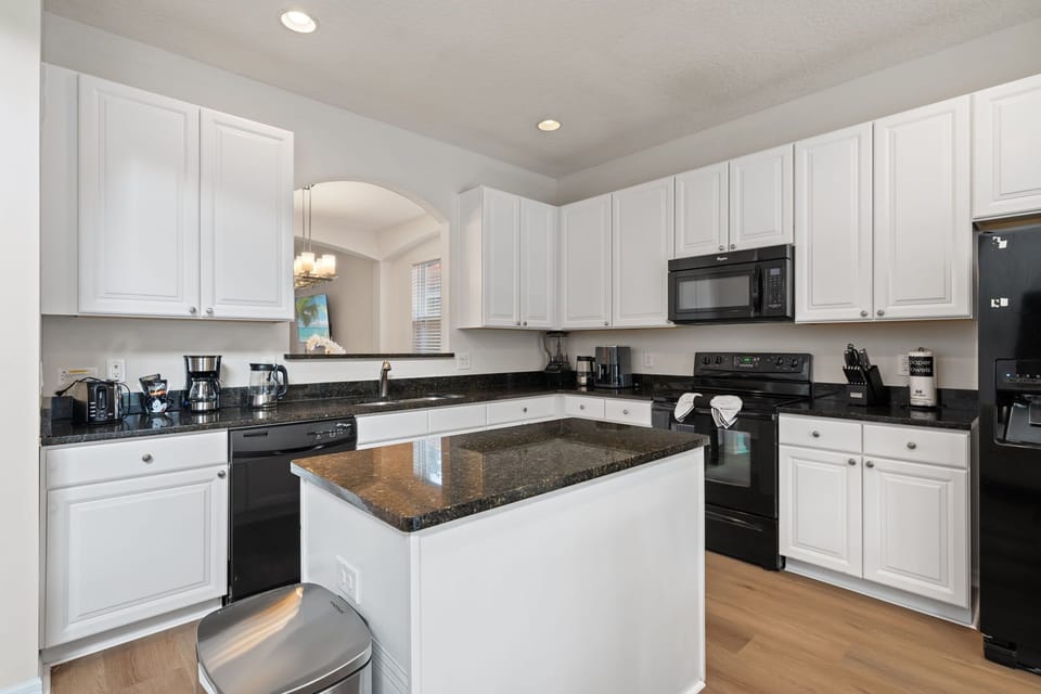 Fully-equipped kitchen