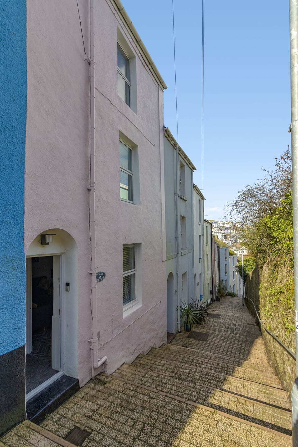 Capture the essence of Brixham with a stay at Pisces Cottage, a delightful getaway steps away from the town's vibrant harbour scene