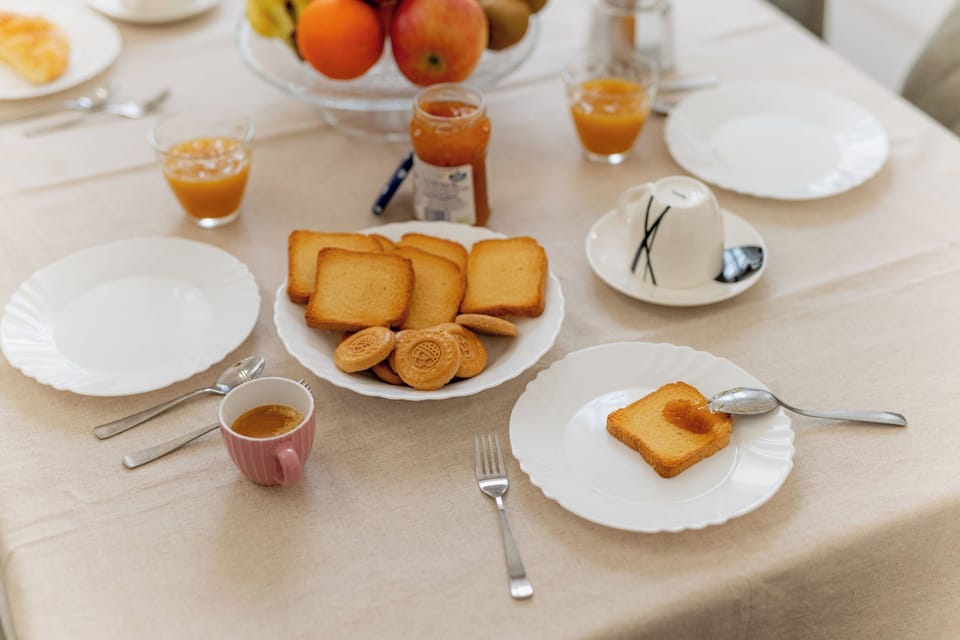 Breakfast meal
