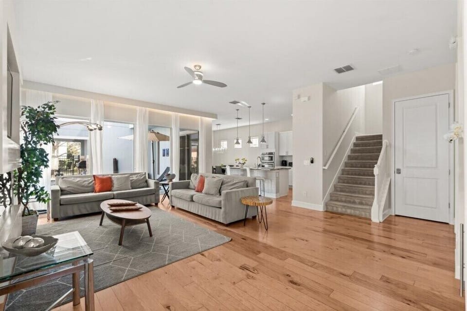 1492 Fairview Cir (2).jpg