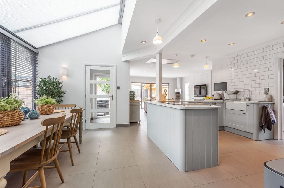 fully equipped modern kitchen