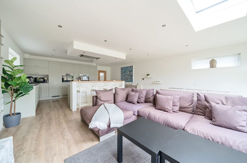 Open plan living area, kitchen and dining space