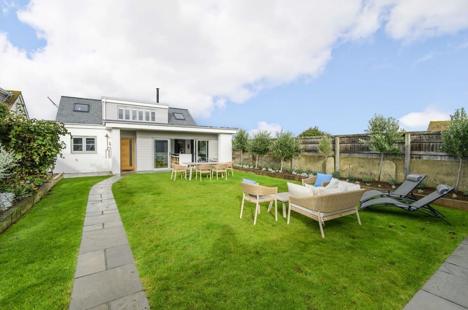 Secure, dog friendly garden with sitting area