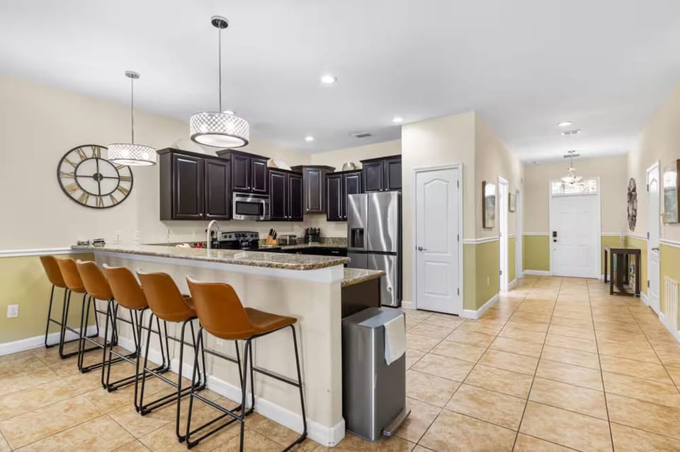 Spacious Kitchen
