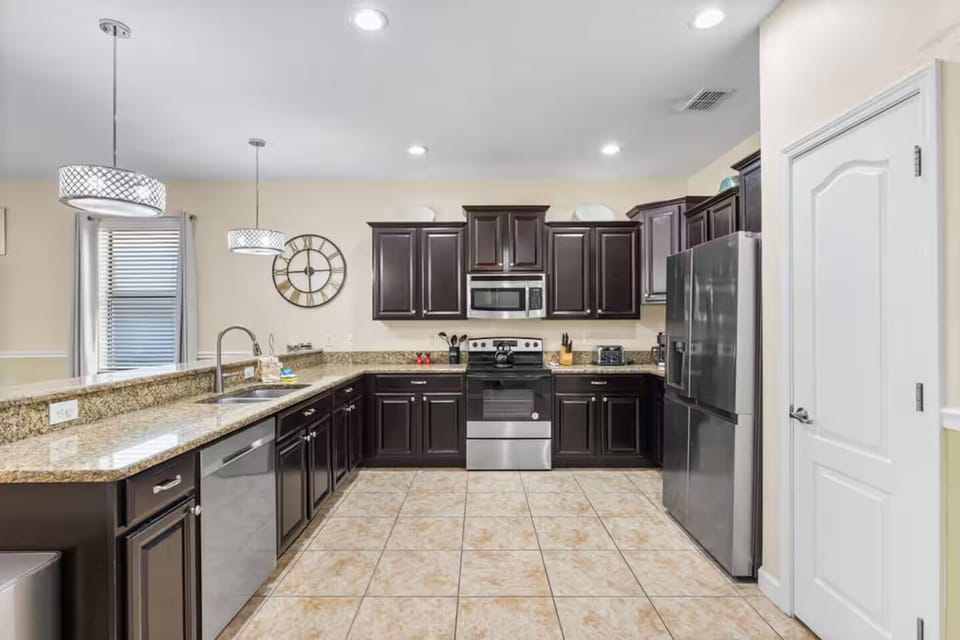 Spacious Kitchen