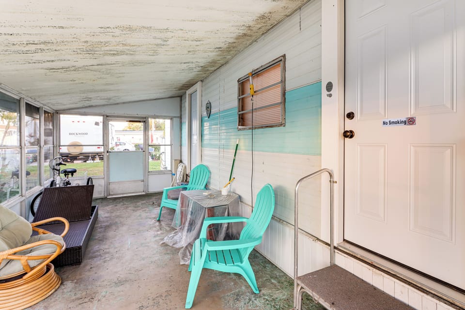 Screened Porch