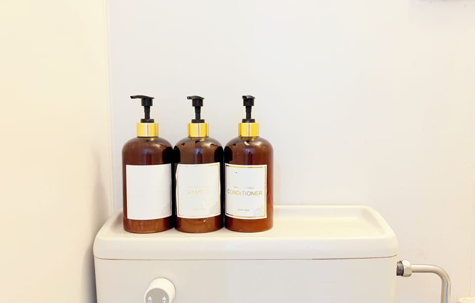Bathroom amenities