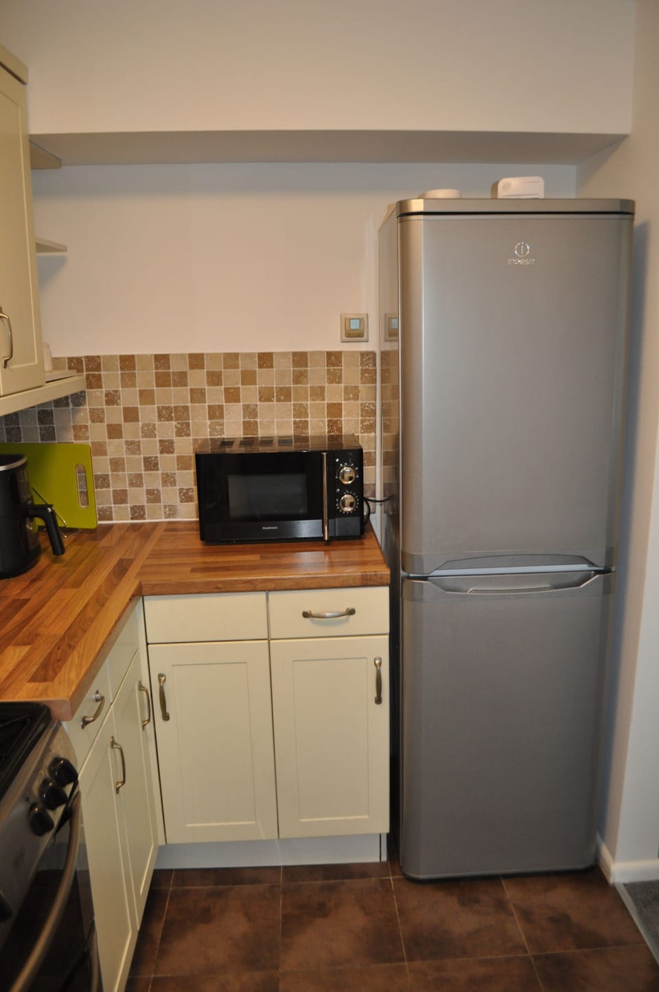 Fridge freezer, microwave, air fryer, toaster