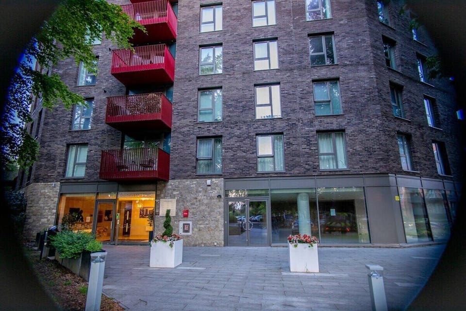 Modern buiding