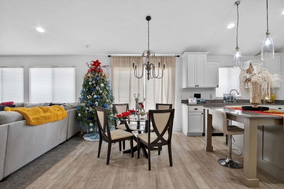 Home Decor, Indoors, Furniture, Table, Dining Table