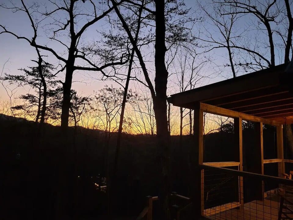 Spectacular sunset and mountain view from the front porch