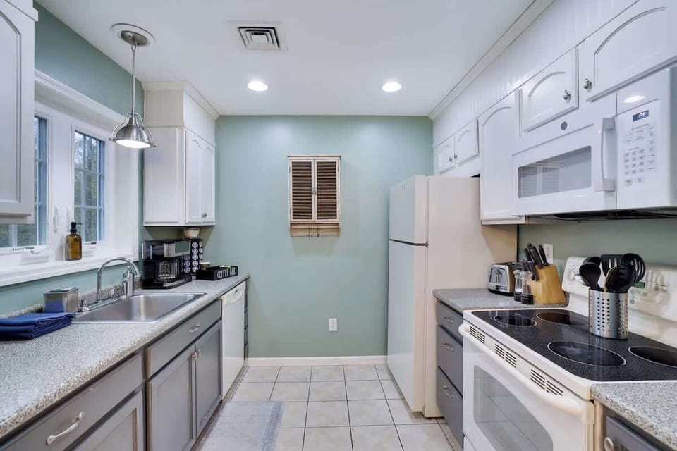 Whip up your favorites in this bright space with modern appliances and ample counter space!
