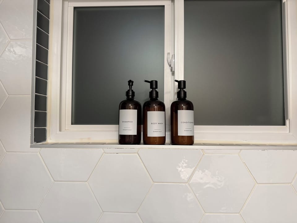 Bathroom amenities
