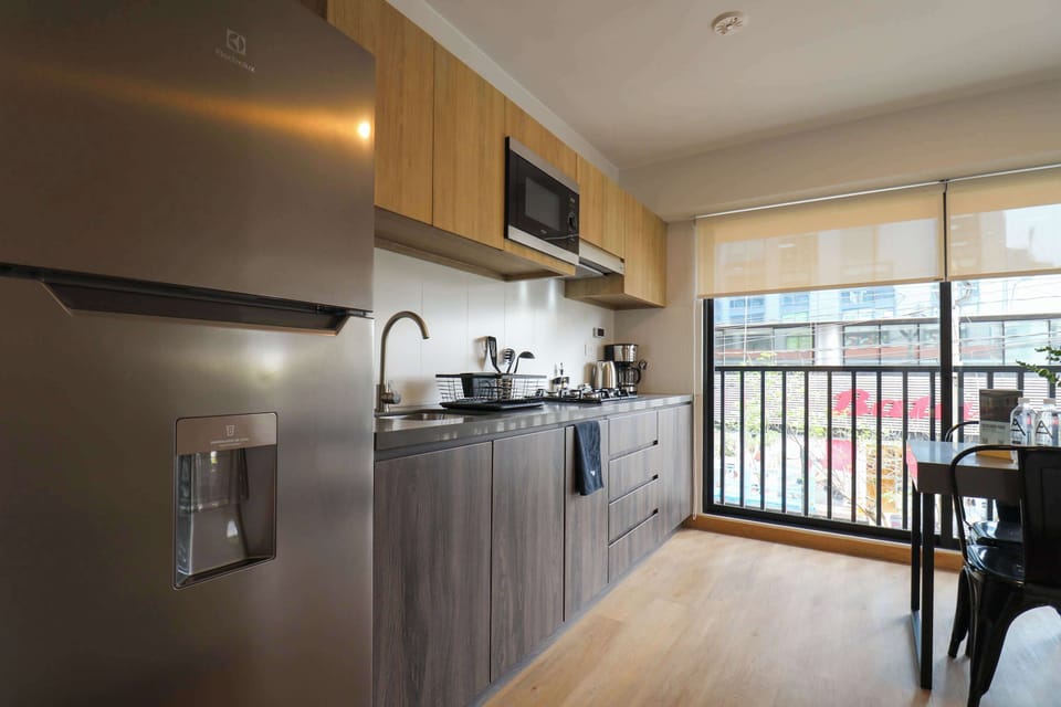 Modern and well-equipped kitchen