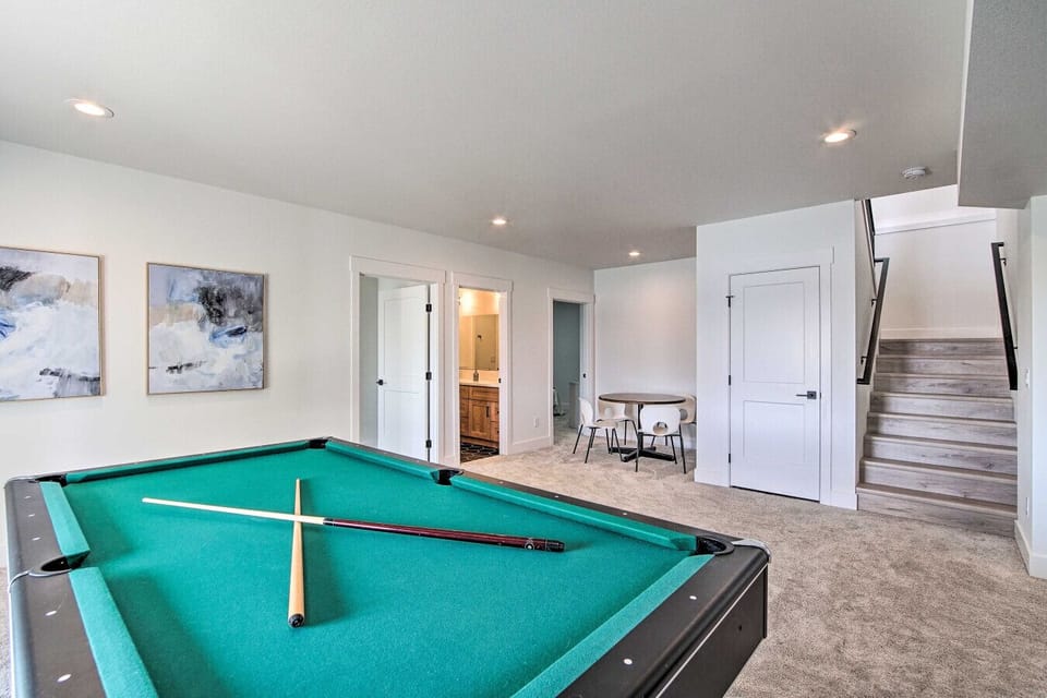 Game Room | Lounge Setup | Bar Area Nearby | Open Basement Layout