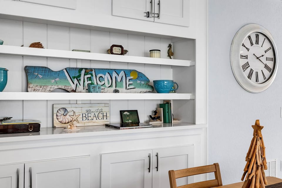 Enjoy your meals in our dining area that can comfortably sit 4 guests