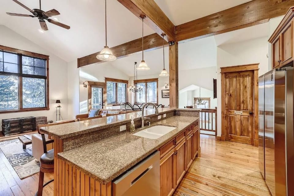 Retreat at Shock Hill Kitchen