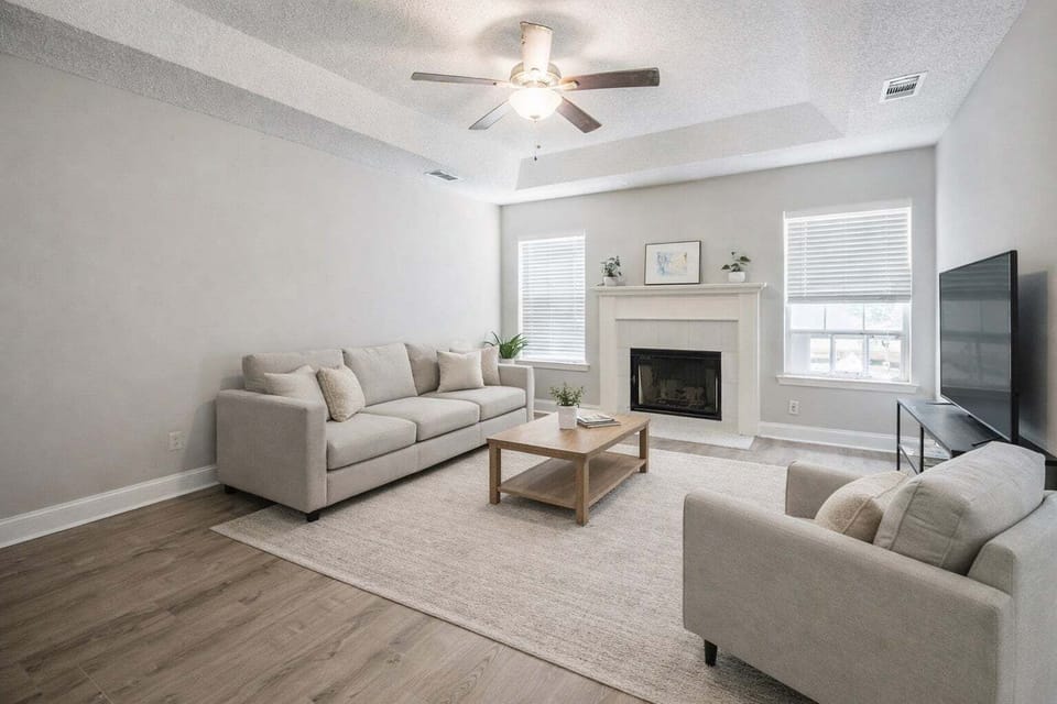 Home Decor, Furniture, Table, Coffee Table, Indoors