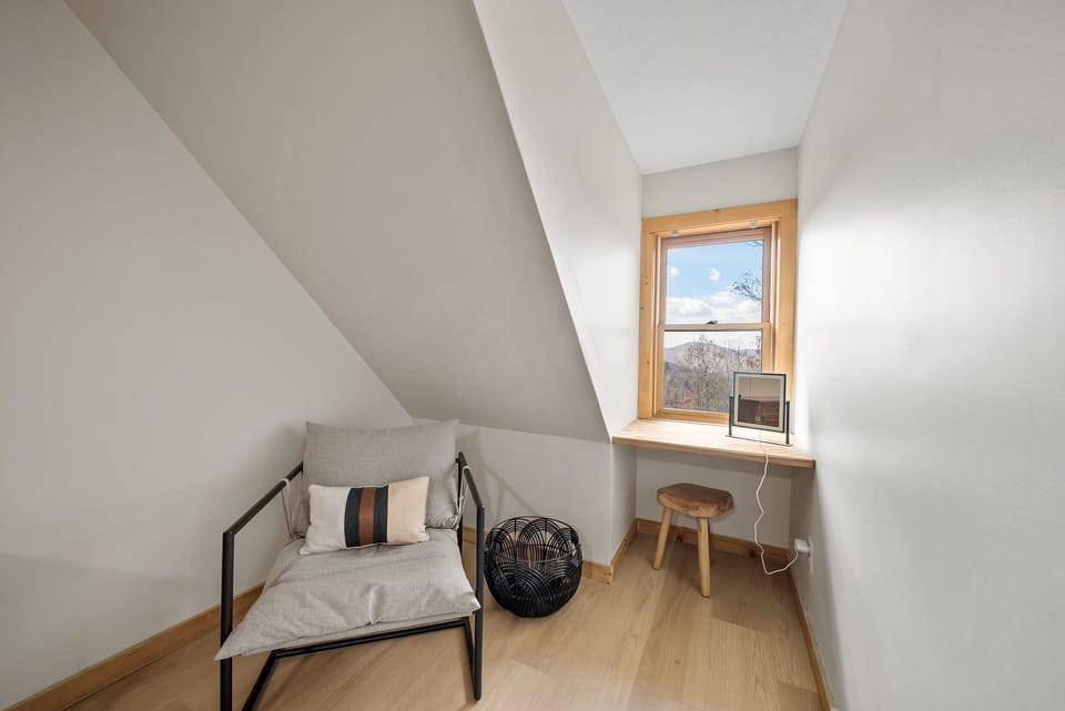 Mountain View from the Spacious King Bedroom