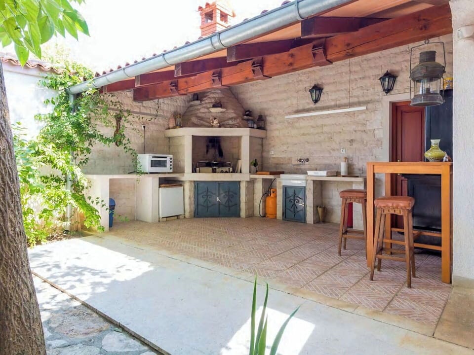 Furniture, Chair, Outdoor Furniture, Shade, Wood Stain, Outdoor Table, Patio, Flagstone, Outdoor Structure, Backyard
