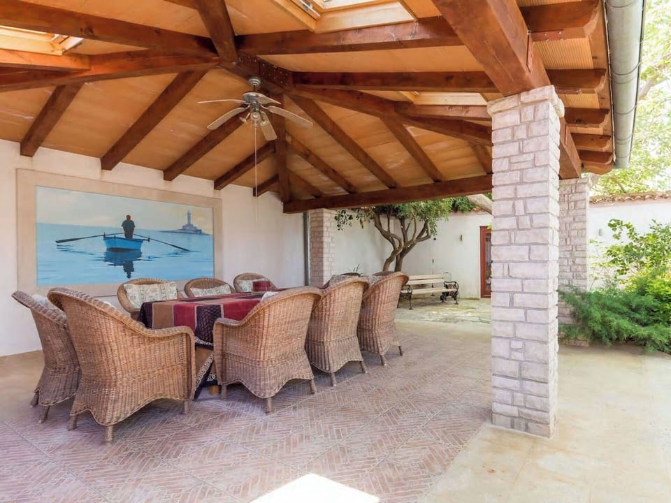 Wood, Ceiling, Furniture, Floor, Flooring, Column, Beam, Shade, Outdoor Structure, Outdoor Furniture