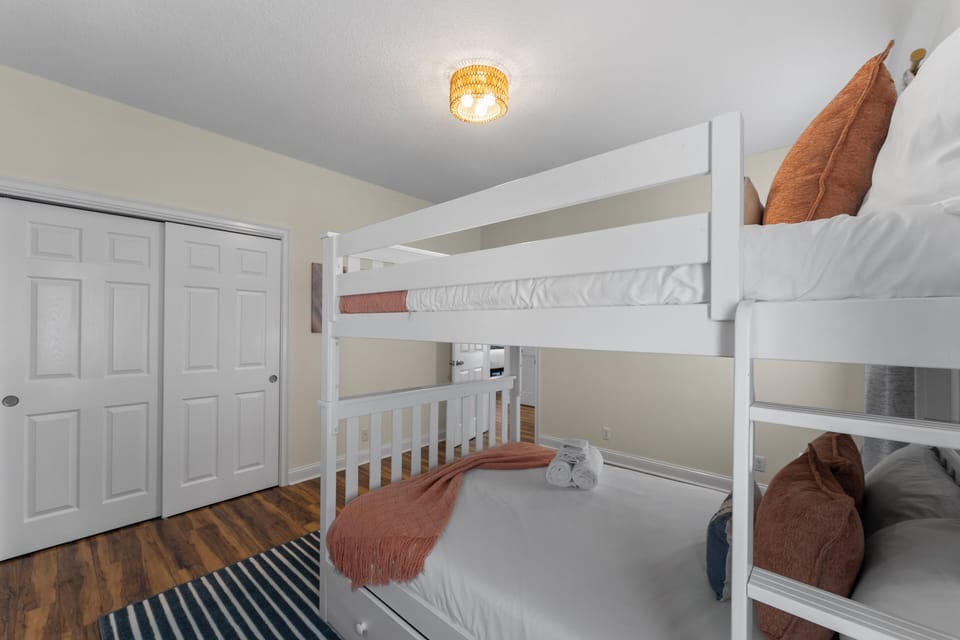The kids’ favorite room. Full-over-full bunks plus space to hang out and play.
