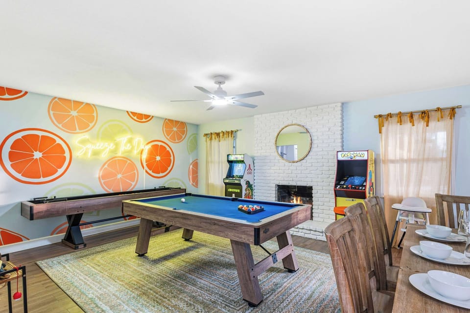 Where meals and memories collide. Perfect for pizza nights, board games, and post-game celebrations all in one lively space.