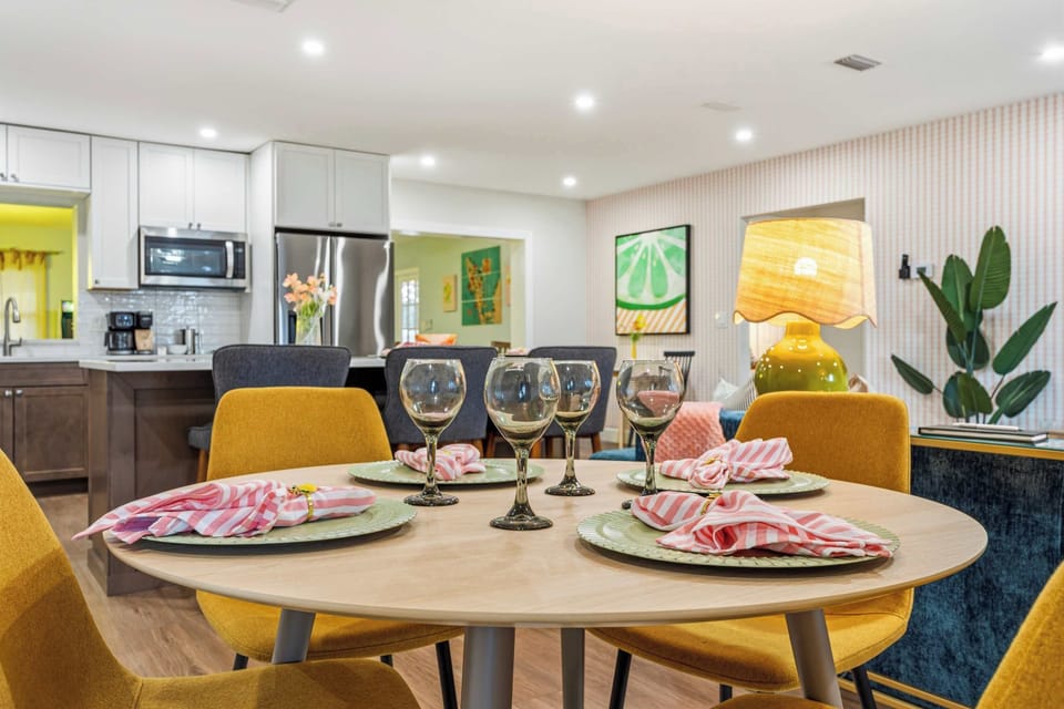 Our dining space is perfect for everything from morning coffee to evening feasts. Pull up a chair, toast to vacation vibes, and make memories over every meal.