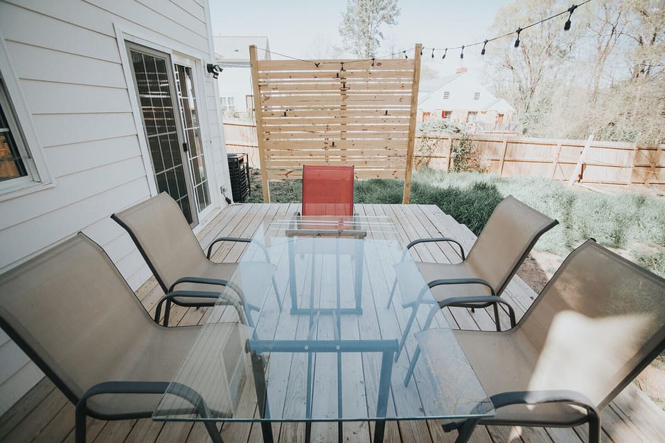 Furniture/decor may vary slightly from photos but will be of similar quality.