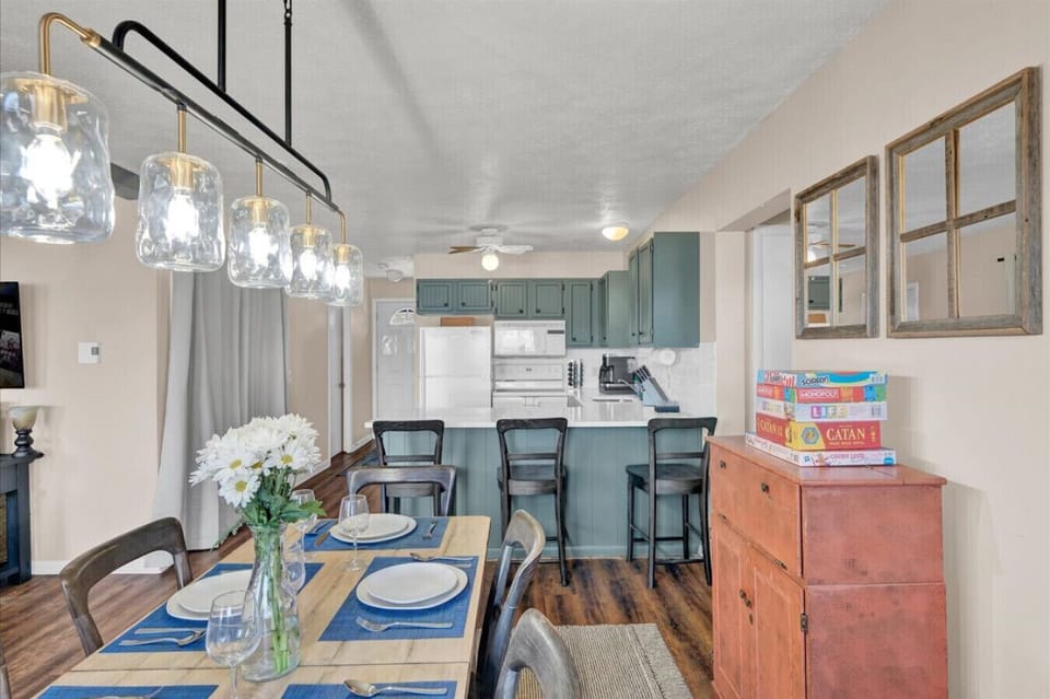 Enjoy extra seating at the kitchen island—perfect for casual meals, chatting, or keeping the cook company!