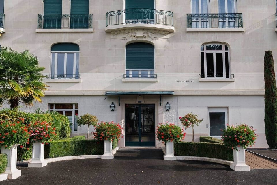 Entrance to the building