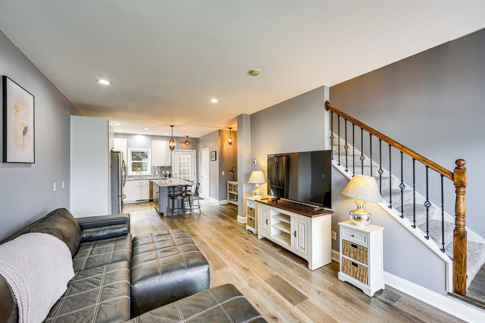 Living Room | 1st Floor | Books/Board Games