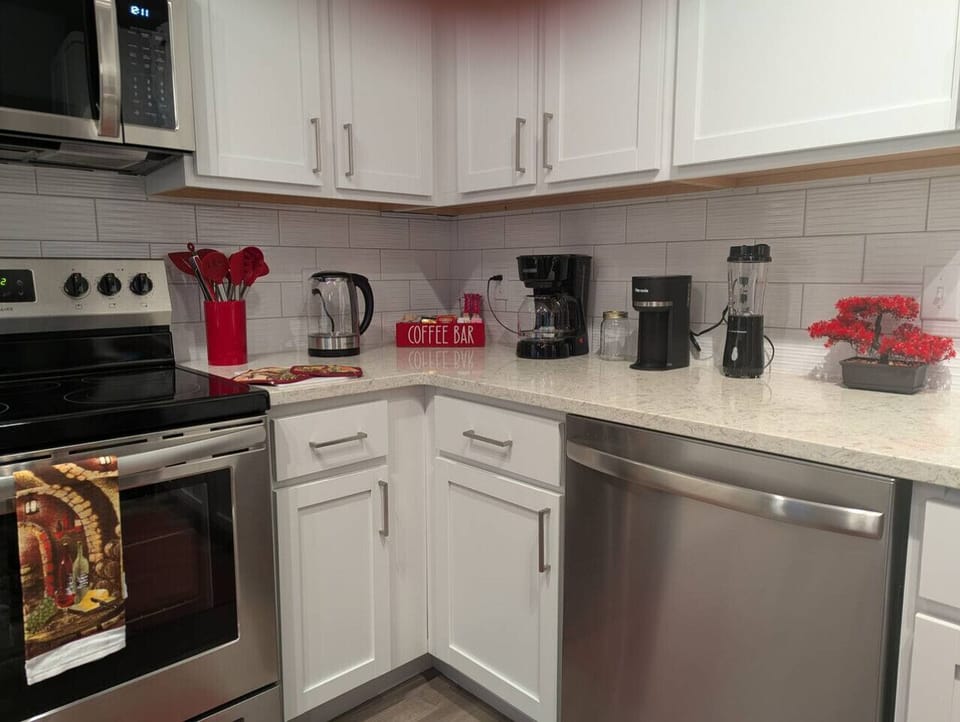 You have a fully appointed kitchen with everything to make your meals.