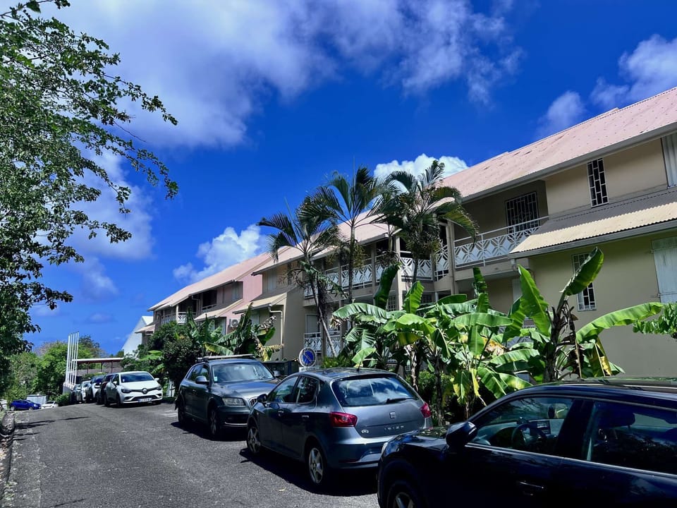 Building, Two bedroom, parking