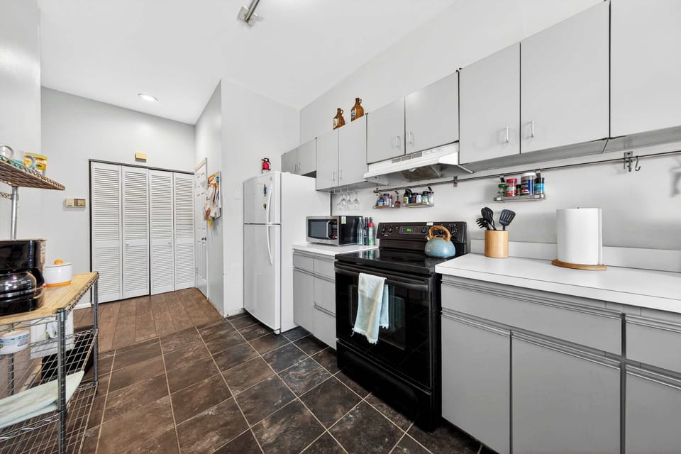Whether you're a culinary master or a casual cook, this space is designed to inspire your inner chef. What will you create first? 