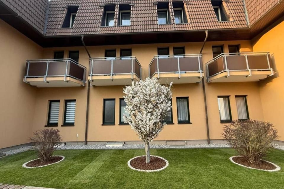 Hotel Exterior [summer]