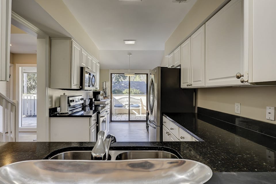 Kitchen and Coffee Bar