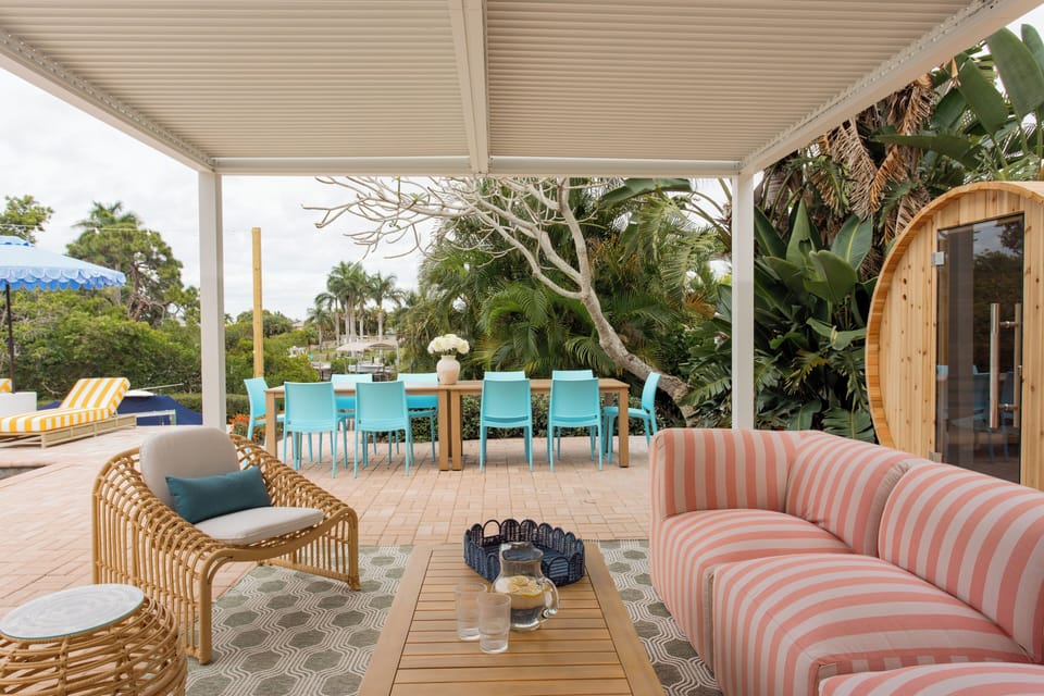 Outdoor dining