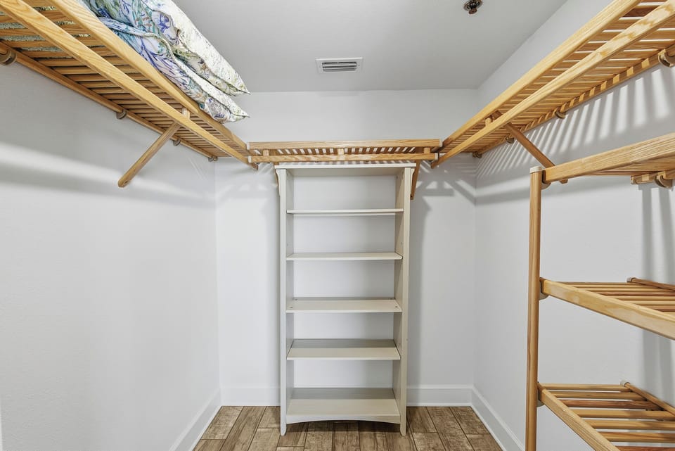 Primary Queen Bedroom Closet