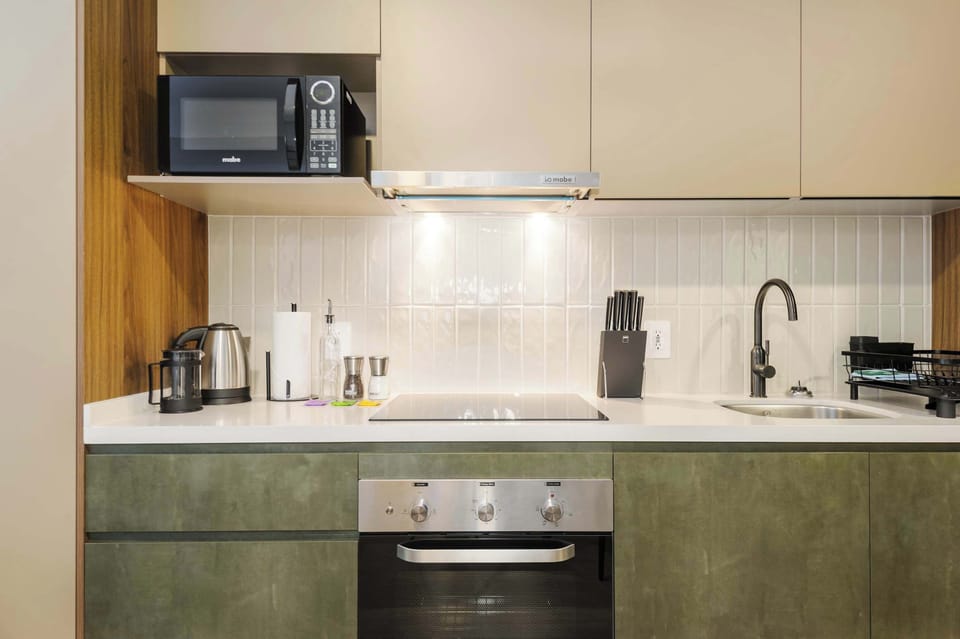 Practical and welcoming kitchen