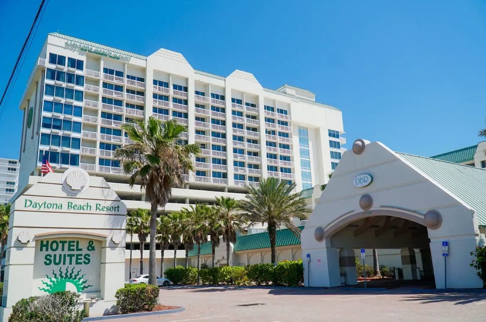 Your perfect getaway starts at Daytona Beach Resort.
