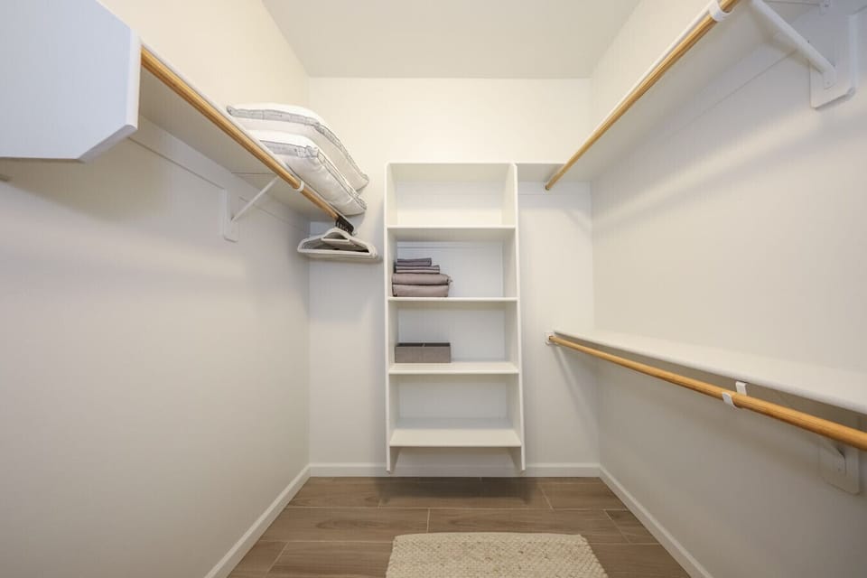 Main Bedroom Closet